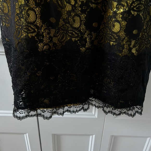 Black Lace and Yellow Sleeveless Mini Dress - Picture 5 of 5